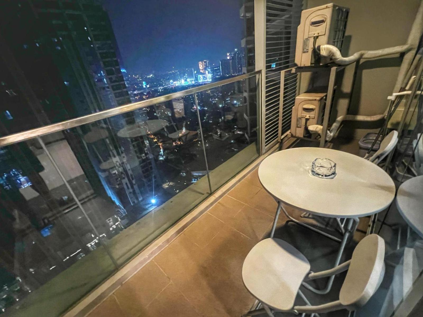 Eg Private House -Bgc Uptown Aparthotel Taguig Exterior photo