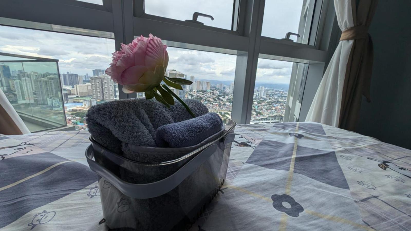 Eg Private House -Bgc Uptown Aparthotel Taguig Exterior photo