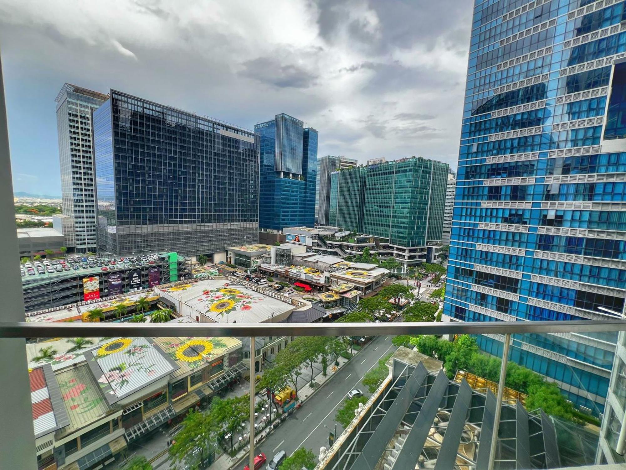 Eg Private House -Bgc Uptown Aparthotel Taguig Exterior photo