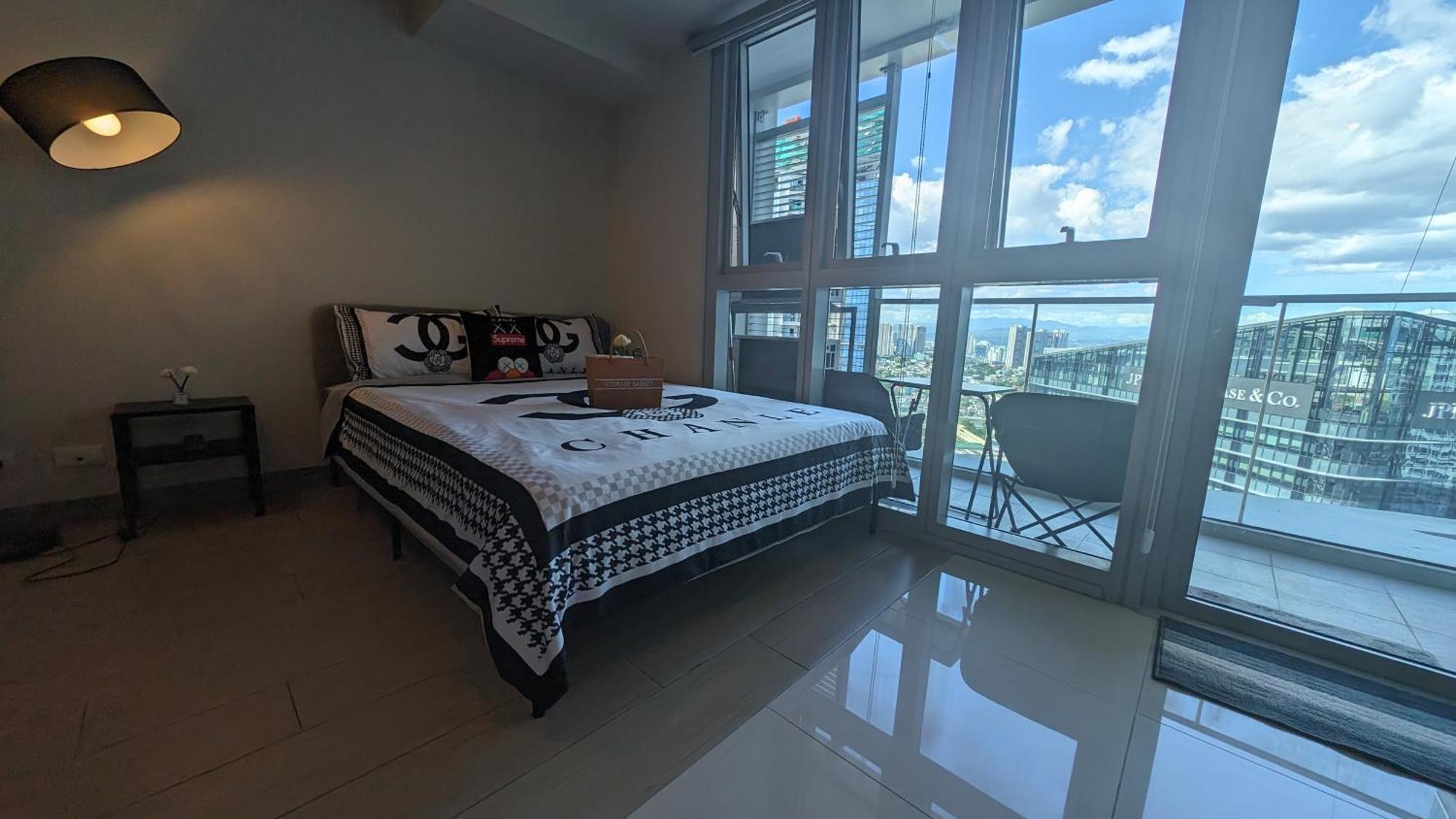 Eg Private House -Bgc Uptown Aparthotel Taguig Exterior photo
