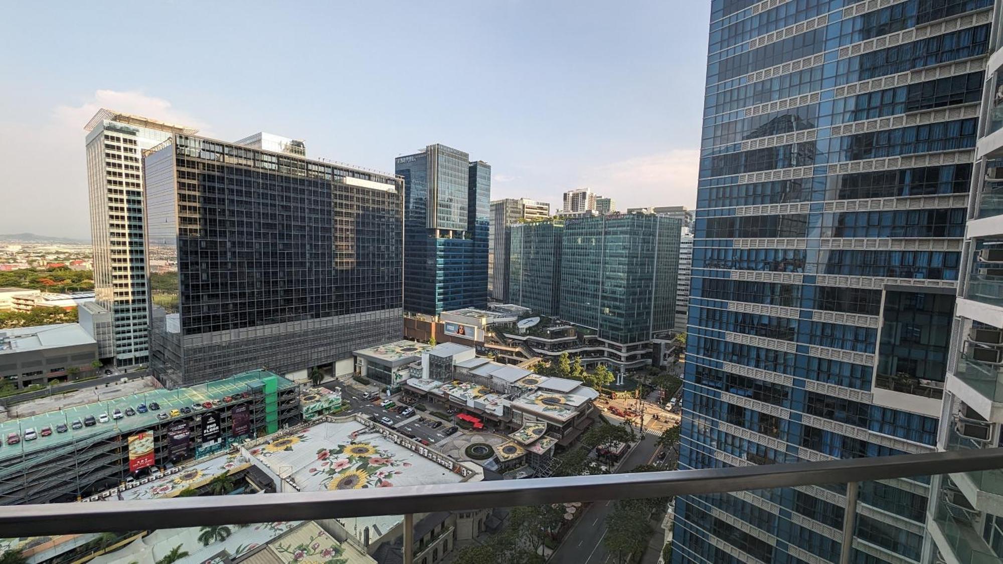 Eg Private House -Bgc Uptown Aparthotel Taguig Exterior photo